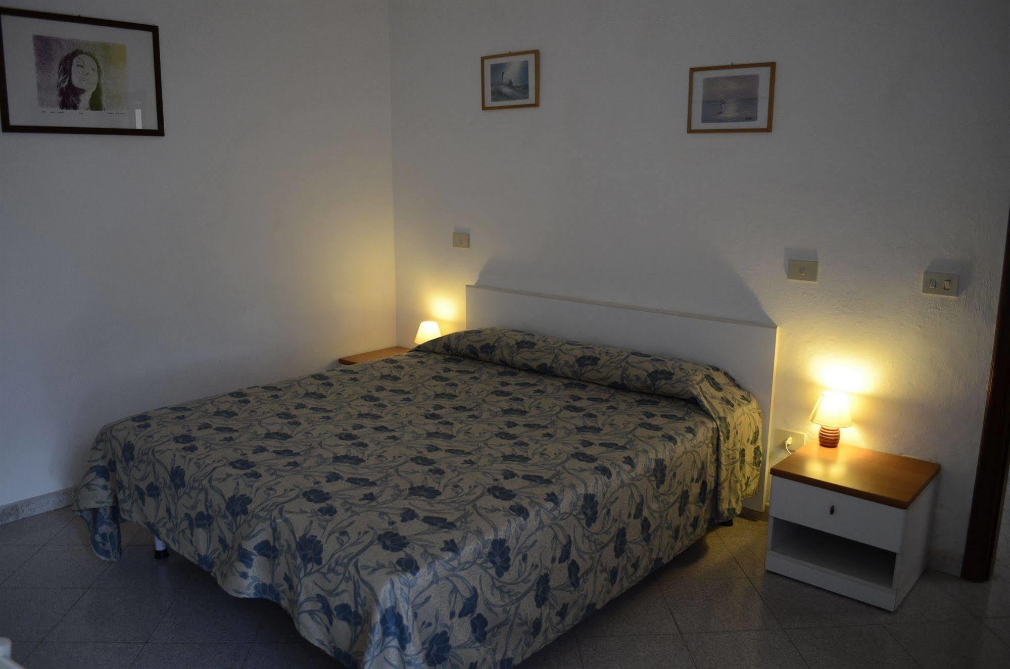 Casa Luppoli Aparthotel Portoferraio Bagian luar foto